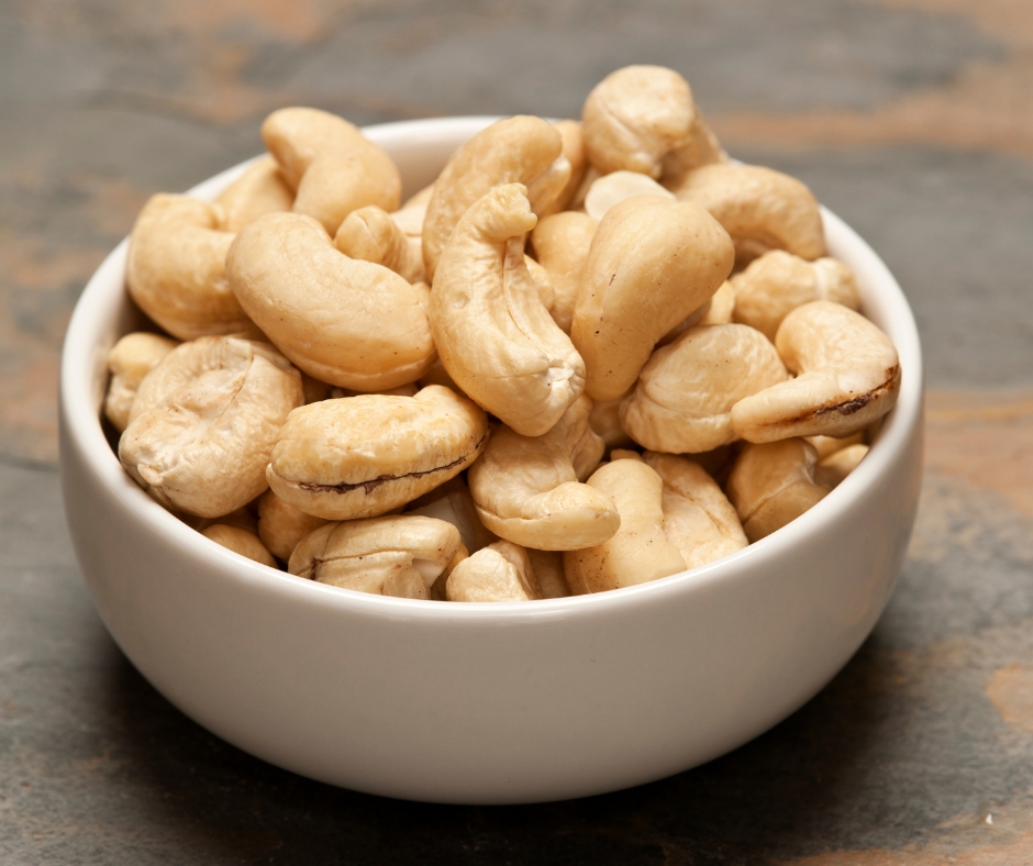 Cách chọn hạt điều và hạt macca chất lượng cho gia đình